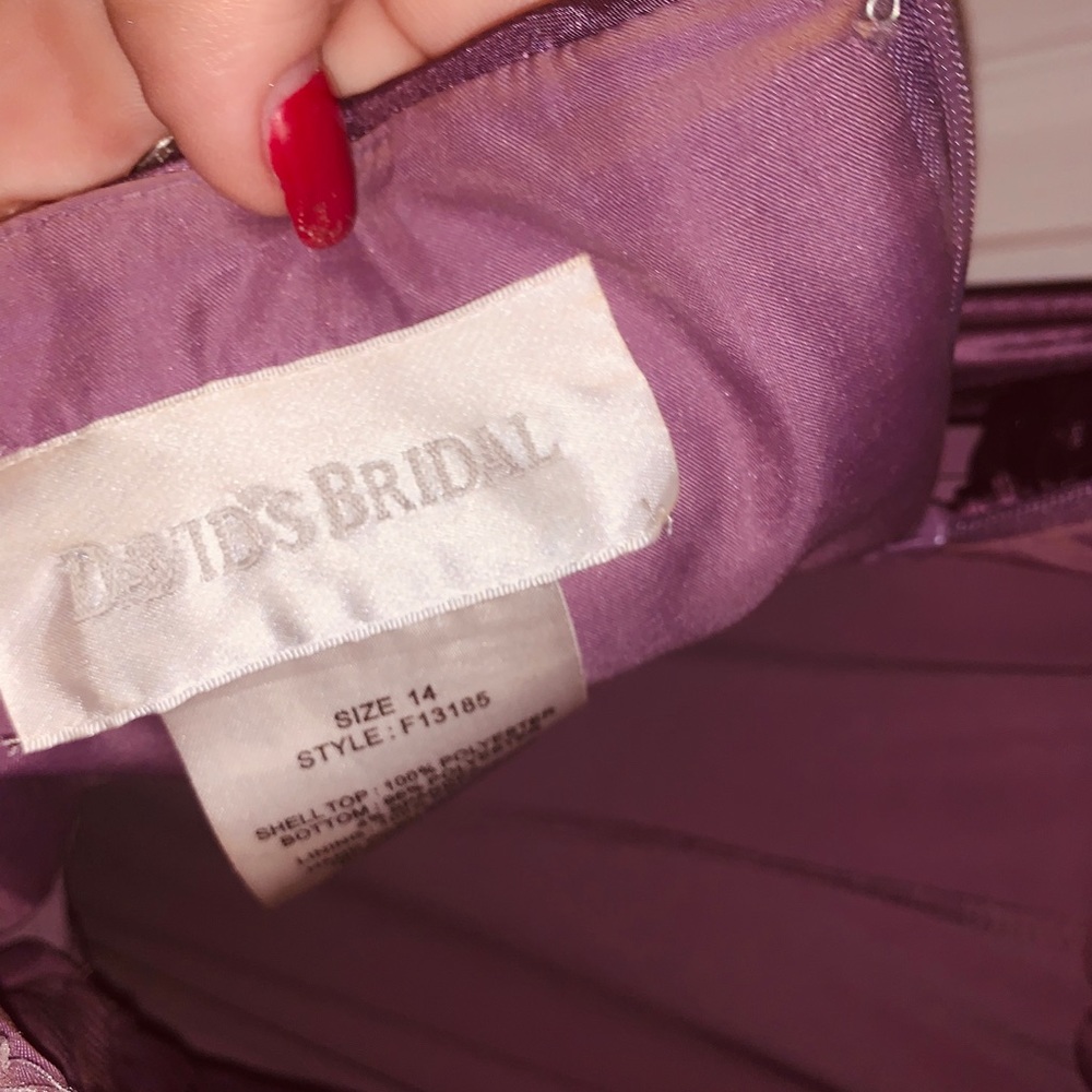 David’s Bridal Bridesmaid dress in lilac Size 14 - Picture 3 of 8